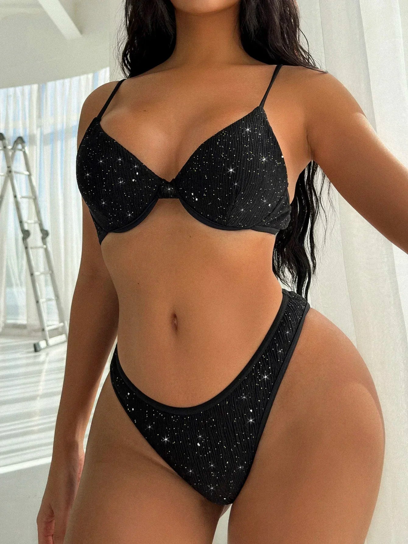 Maillot de bain noir à paillettes